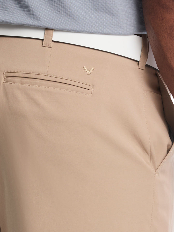 Opti-Stretch Solid Short with Active Waistband (Chinchilla) 